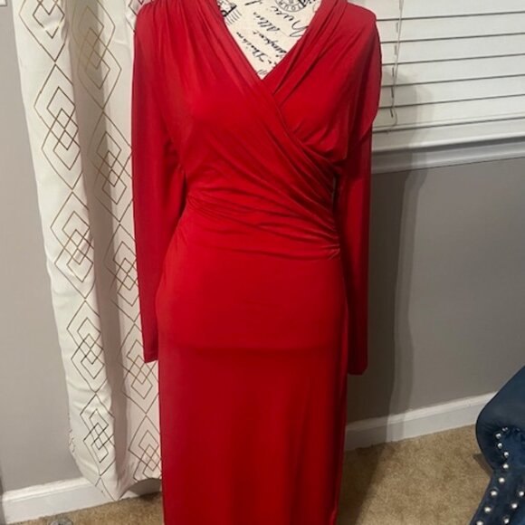 NWT Versatile & Chic: Elegant H&M Red Long Sleeve Midi Dress, Size XL - Picture 6 of 6